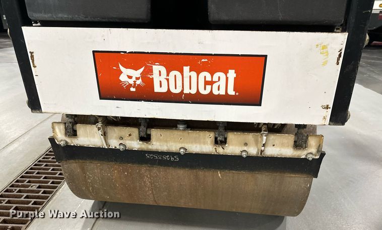 image for item LO9296 2003 Bobcat BCA12S  double drum vibratory roller