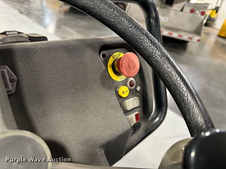 image for item LO9296 2003 Bobcat BCA12S  double drum vibratory roller