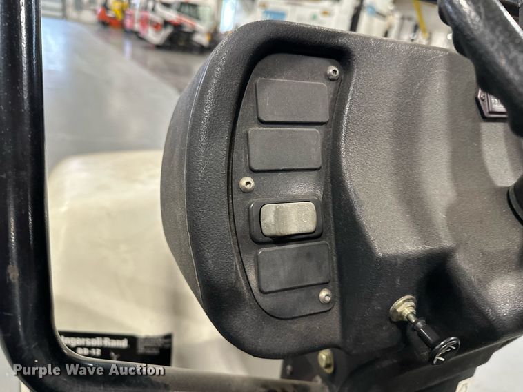 image for item LO9296 2003 Bobcat BCA12S  double drum vibratory roller