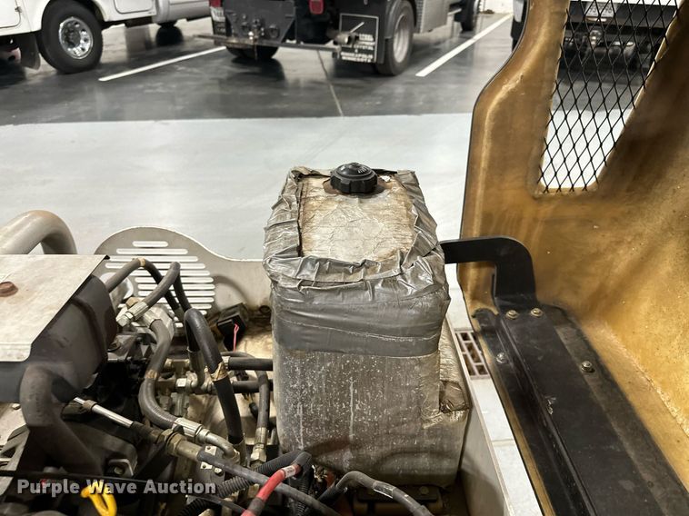 image for item LO9296 2003 Bobcat BCA12S  double drum vibratory roller