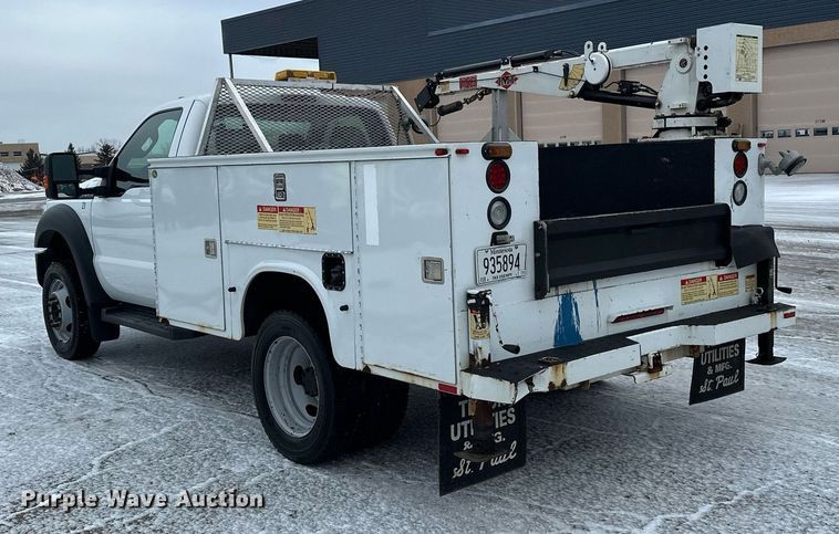 image for item LO9420 2011 Ford F450 Super Duty  utility / service truck