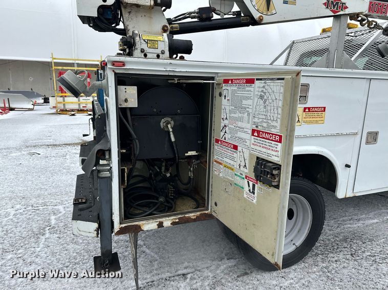 image for item LO9420 2011 Ford F450 Super Duty  utility / service truck