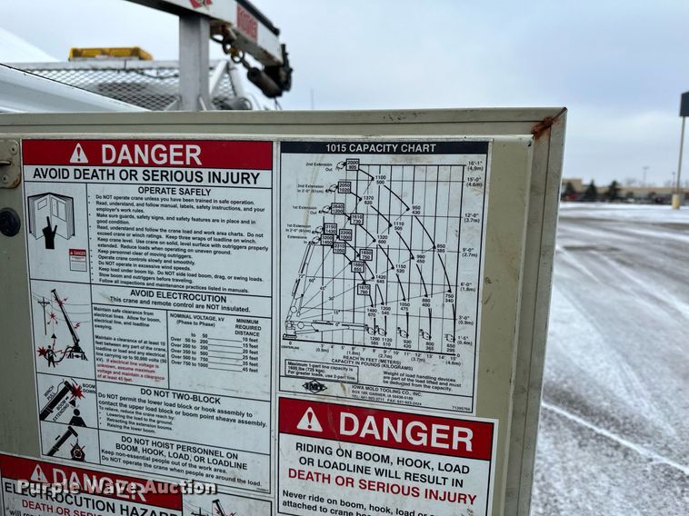 image for item LO9420 2011 Ford F450 Super Duty  utility / service truck