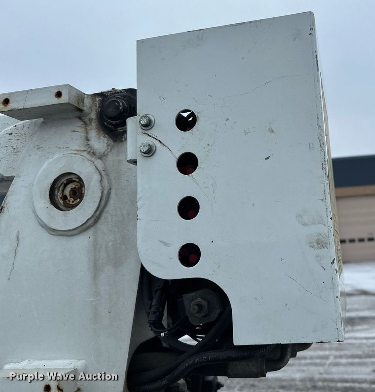 image for item LO9420 2011 Ford F450 Super Duty  utility / service truck