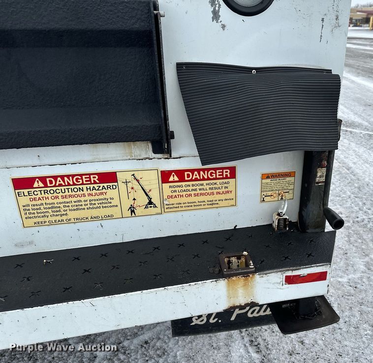 image for item LO9420 2011 Ford F450 Super Duty  utility / service truck