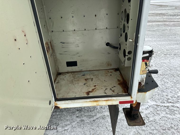 image for item LO9420 2011 Ford F450 Super Duty  utility / service truck