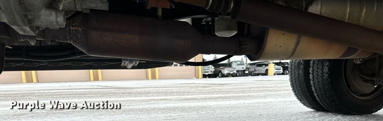 image for item LO9420 2011 Ford F450 Super Duty  utility / service truck