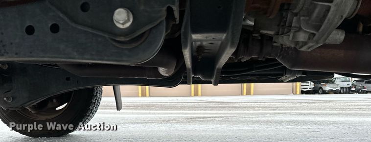 image for item LO9420 2011 Ford F450 Super Duty  utility / service truck