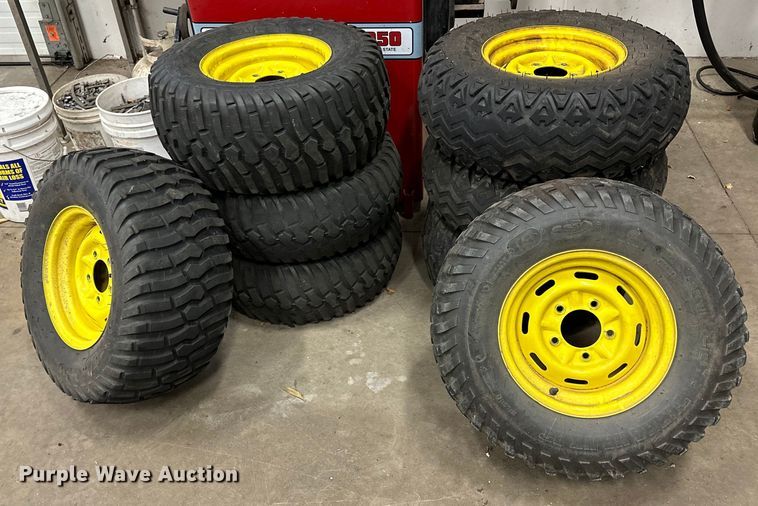 image for item LO9422 (8) tires and wheels