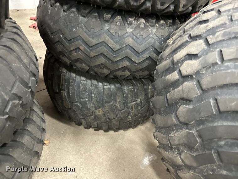 image for item LO9422 (8) tires and wheels