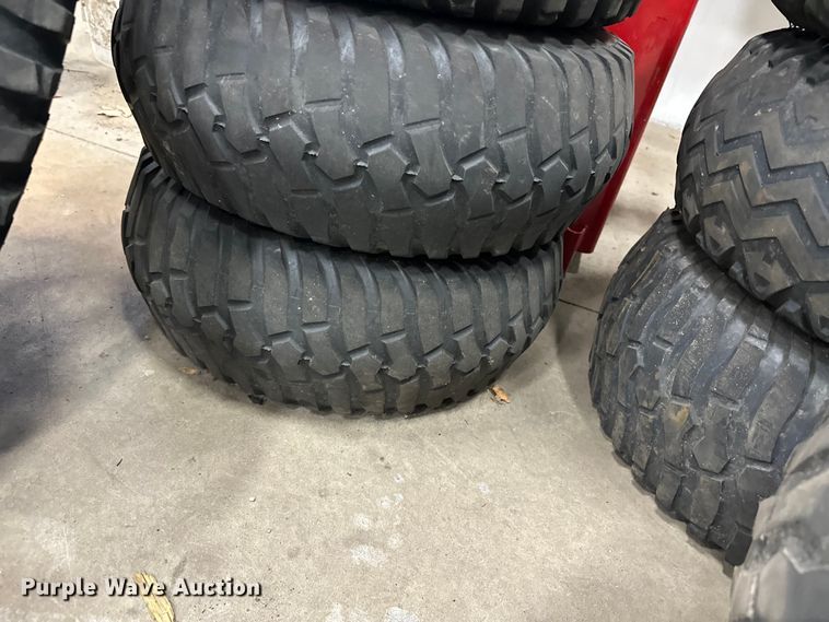 image for item LO9422 (8) tires and wheels