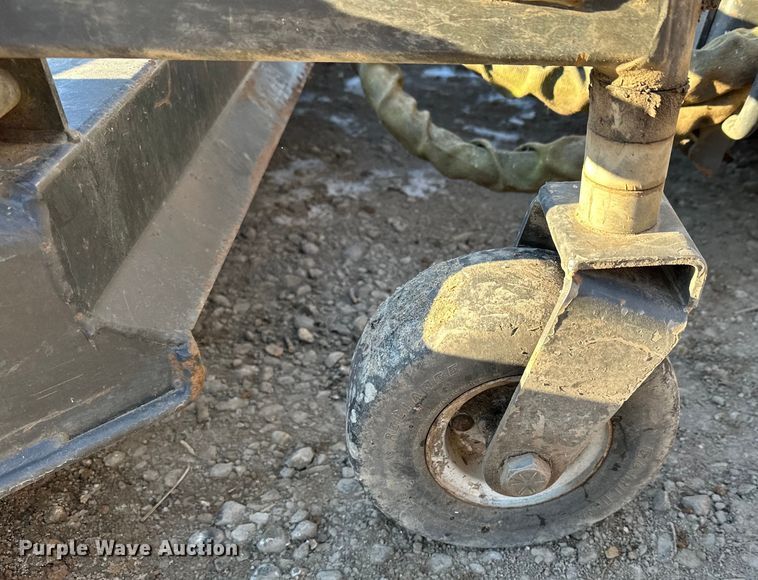 image for item LO9424 2009 Bobcat  skid steer finish mower