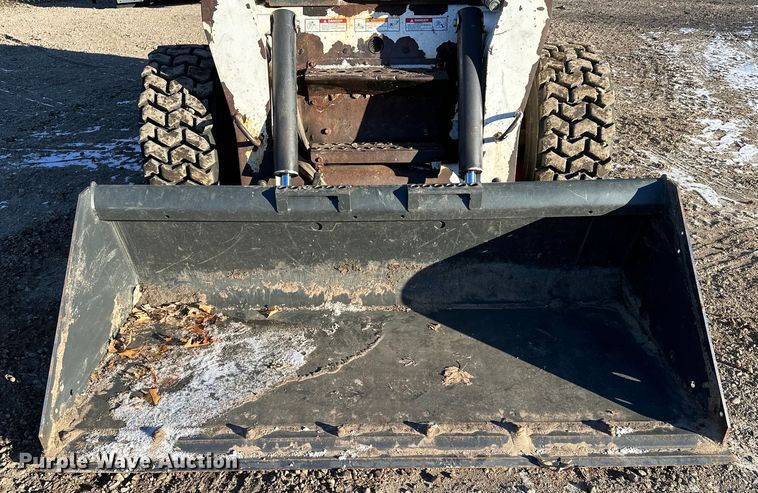 image for item LO9426 2007 Bobcat S300  skid steer loader