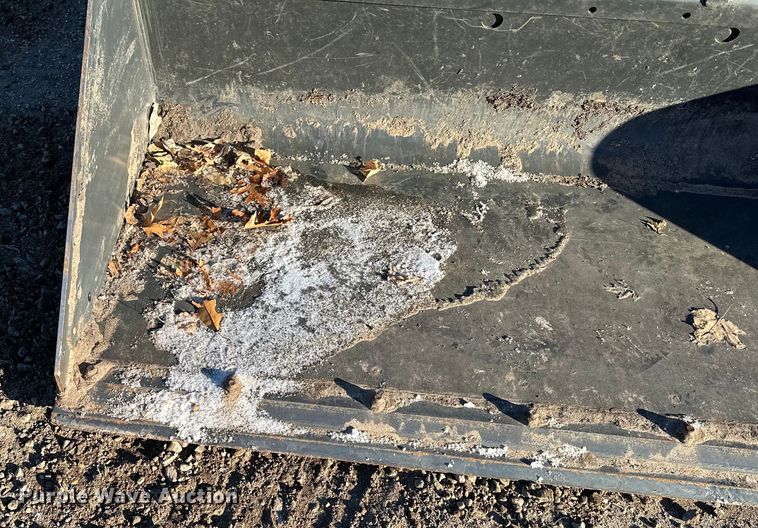 image for item LO9426 2007 Bobcat S300  skid steer loader