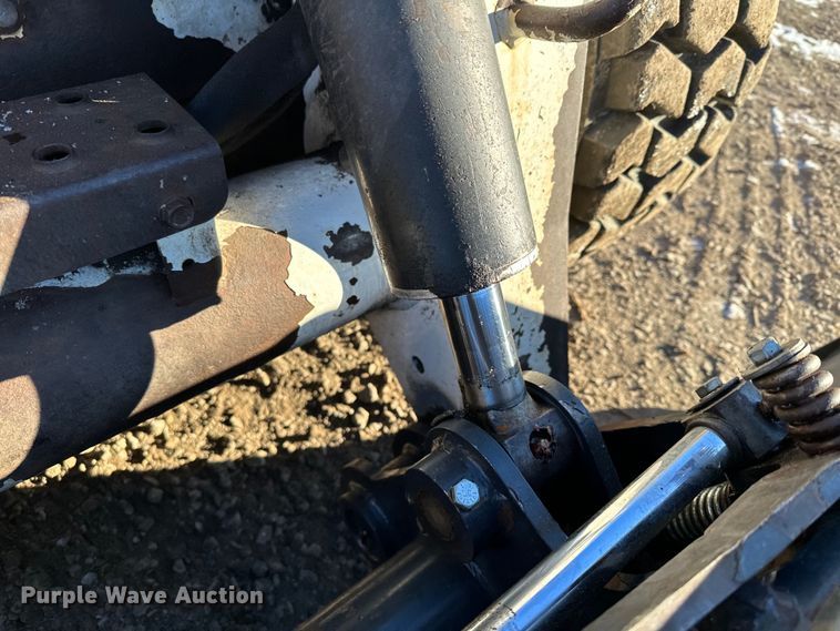 image for item LO9426 2007 Bobcat S300  skid steer loader