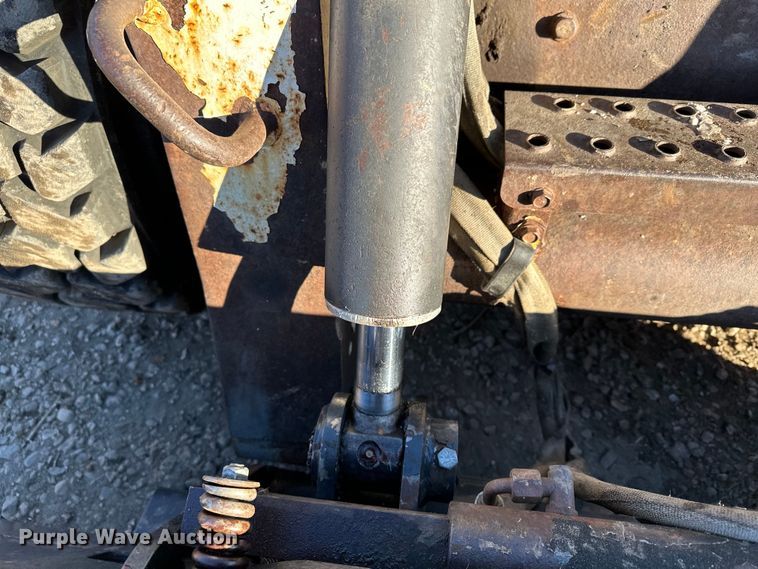 image for item LO9426 2007 Bobcat S300  skid steer loader