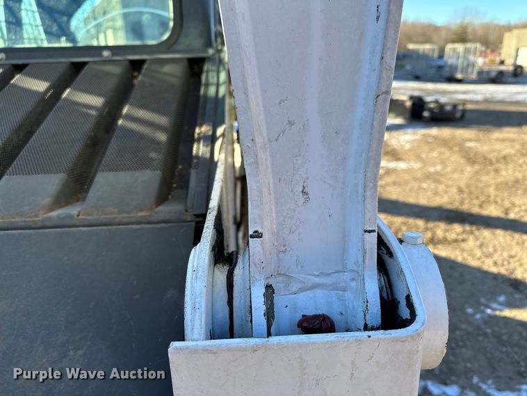 image for item LO9426 2007 Bobcat S300  skid steer loader