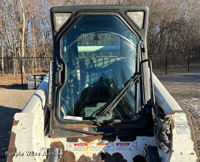 image for item LO9426 2007 Bobcat S300  skid steer loader