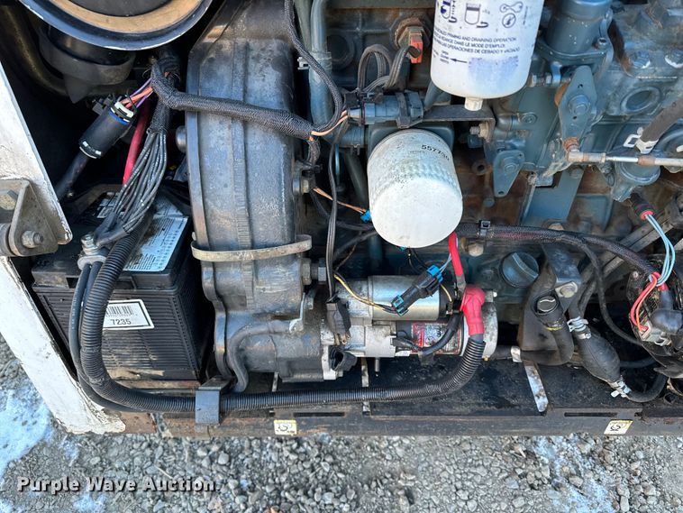 image for item LO9426 2007 Bobcat S300  skid steer loader