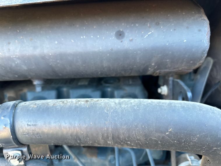 image for item LO9426 2007 Bobcat S300  skid steer loader