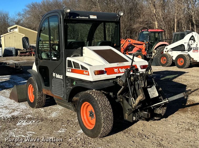 image for item LO9427 2016 Bobcat ToolCat 5610  utility vehicle