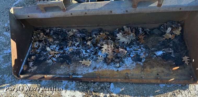 image for item LO9427 2016 Bobcat ToolCat 5610  utility vehicle