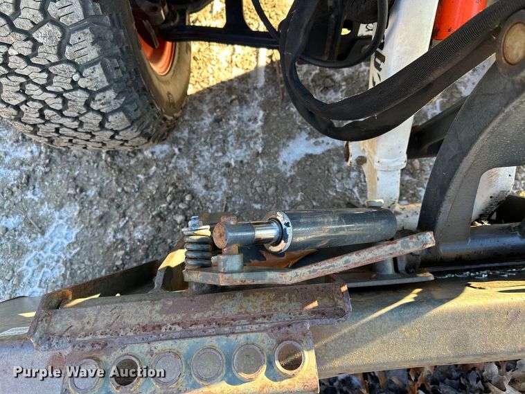 image for item LO9427 2016 Bobcat ToolCat 5610  utility vehicle