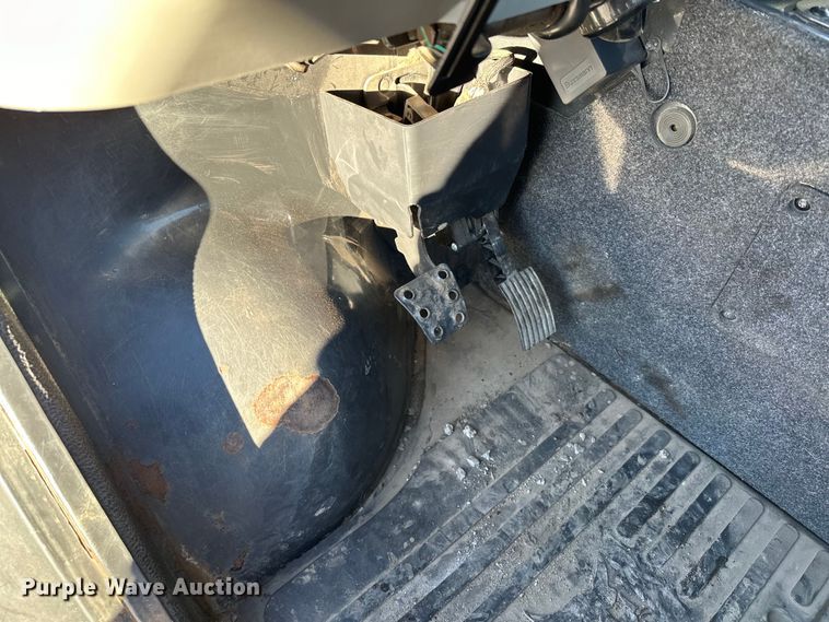 image for item LO9427 2016 Bobcat ToolCat 5610  utility vehicle