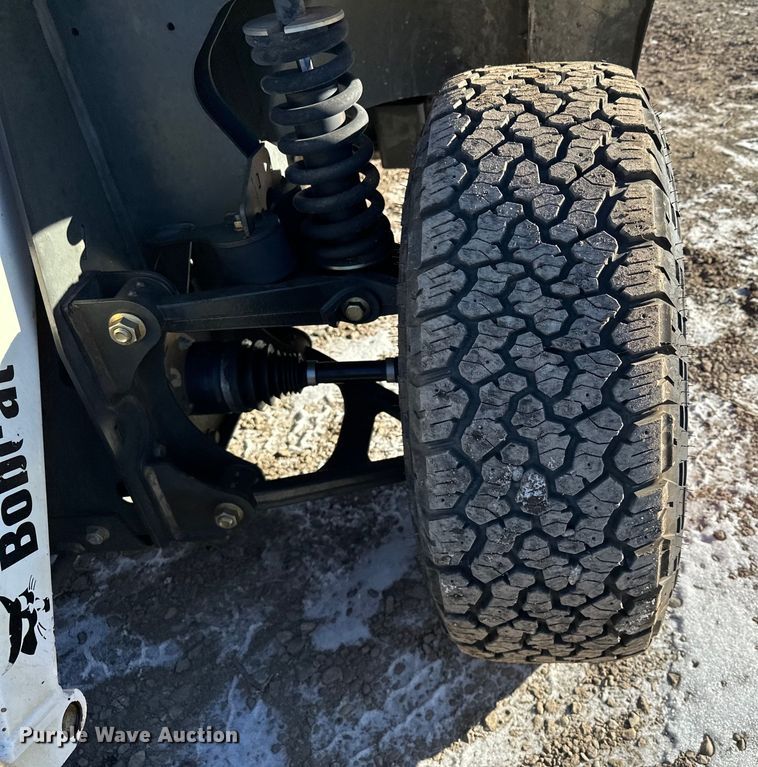 image for item LO9427 2016 Bobcat ToolCat 5610  utility vehicle