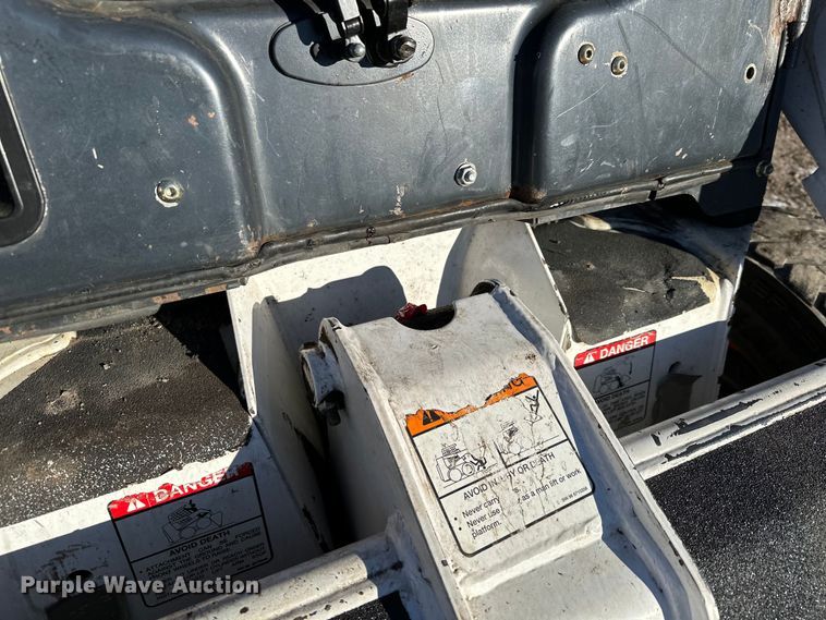 image for item LO9428 1996 Bobcat 773  skid steer loader