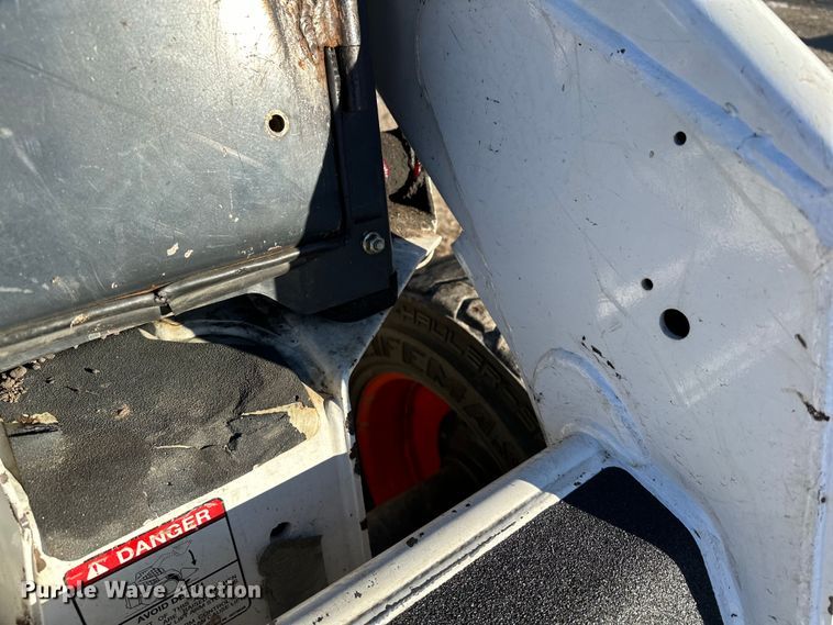 image for item LO9428 1996 Bobcat 773  skid steer loader