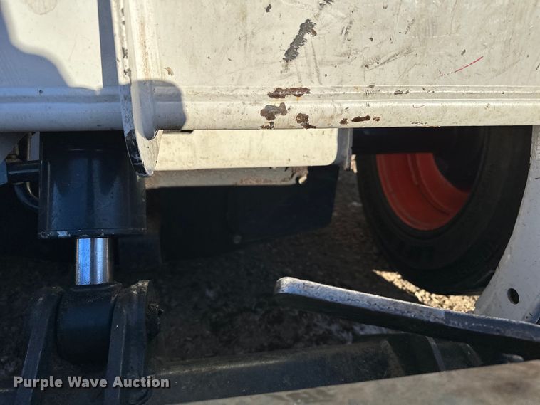 image for item LO9428 1996 Bobcat 773  skid steer loader