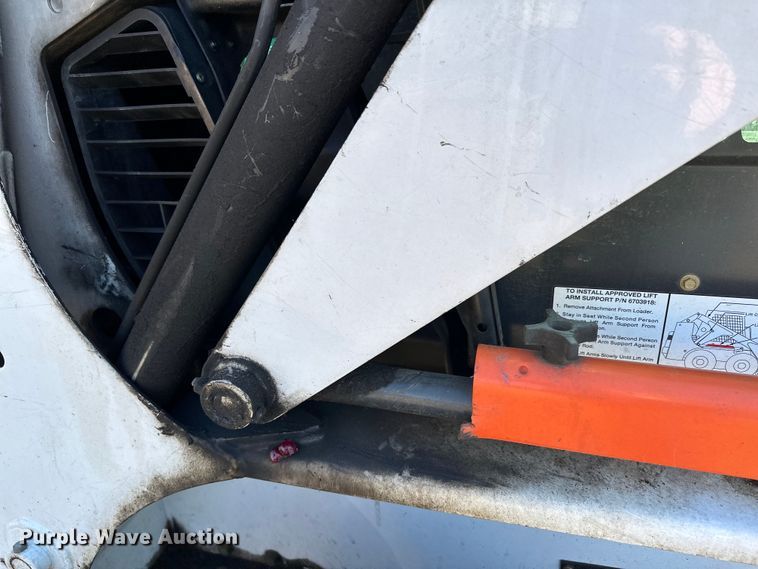 image for item LO9428 1996 Bobcat 773  skid steer loader