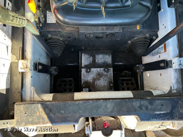 image for item LO9428 1996 Bobcat 773  skid steer loader