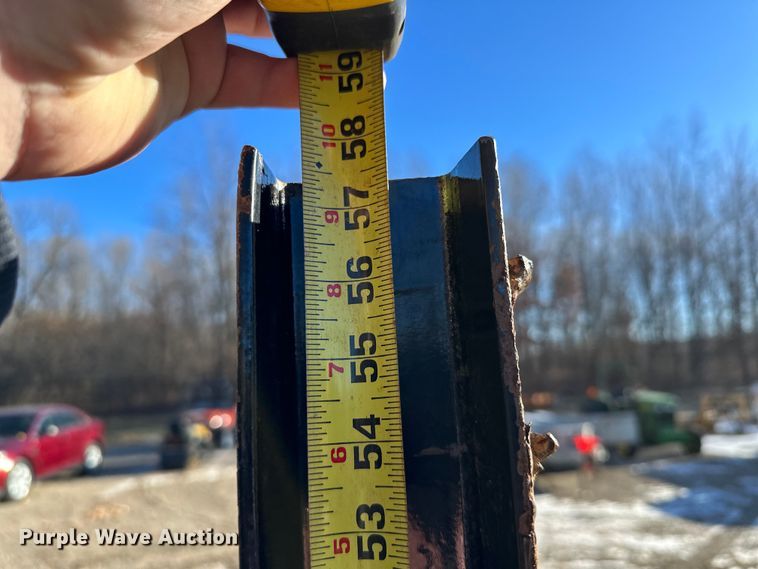 image for item LO9429 2013 Felling  equipment trailer