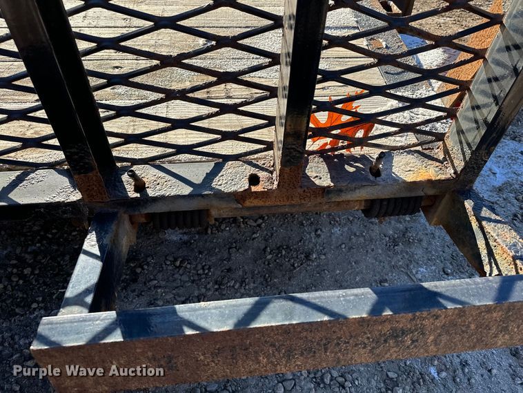 image for item LO9429 2013 Felling  equipment trailer