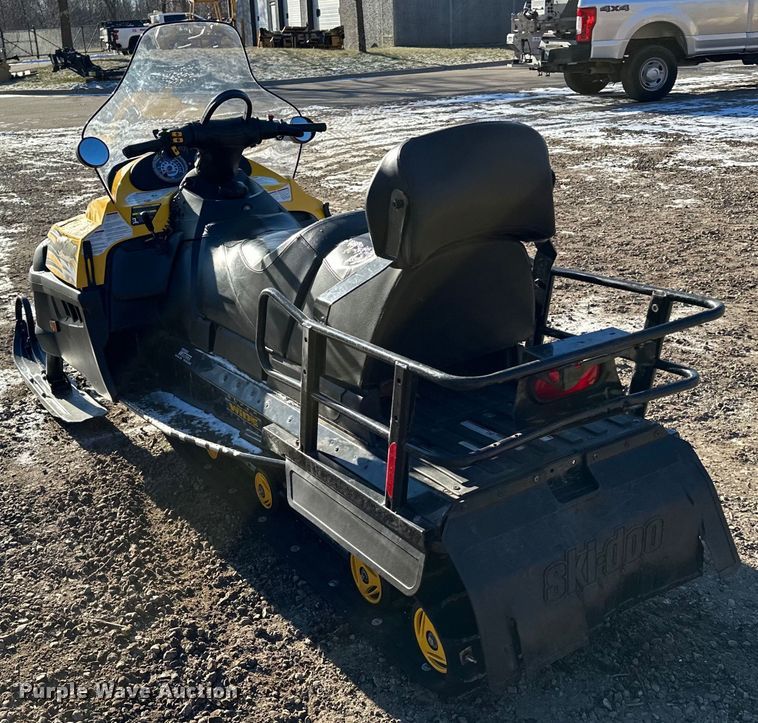 image for item LO9430 Ski-Doo Skandic 800  snowmobile