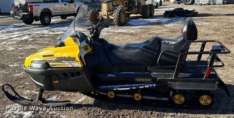 image for item LO9430 Ski-Doo Skandic 800  snowmobile