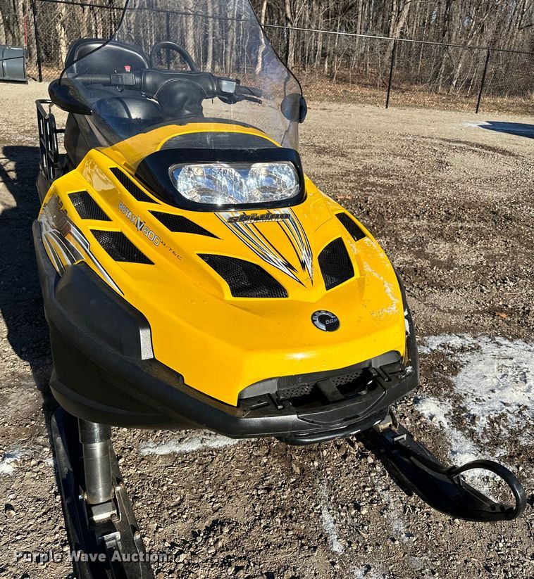 image for item LO9430 Ski-Doo Skandic 800  snowmobile