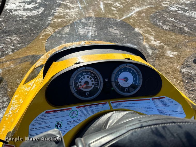 image for item LO9430 Ski-Doo Skandic 800  snowmobile