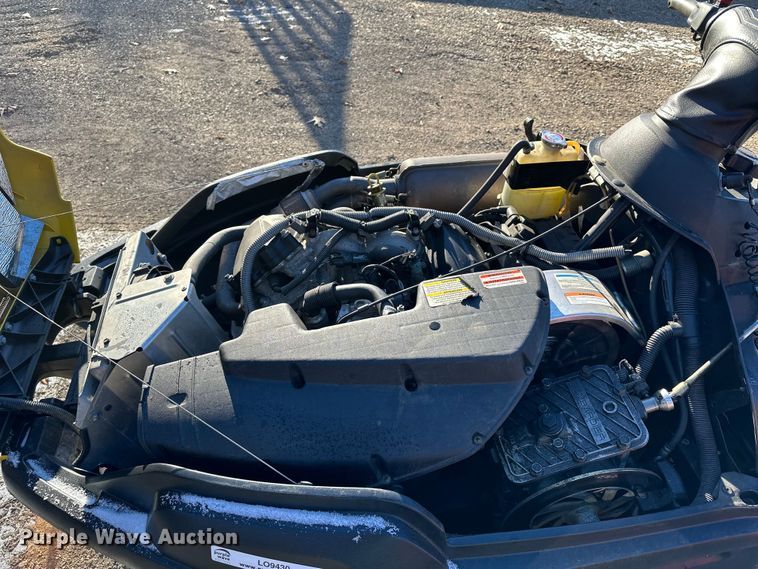 image for item LO9430 Ski-Doo Skandic 800  snowmobile