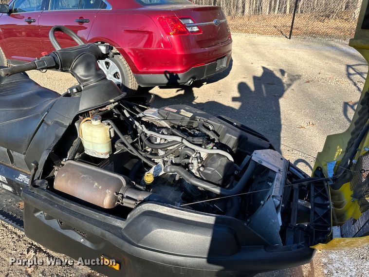 image for item LO9430 Ski-Doo Skandic 800  snowmobile