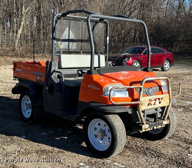 image for item LO9431 Kubota RTV900  utility vehicle