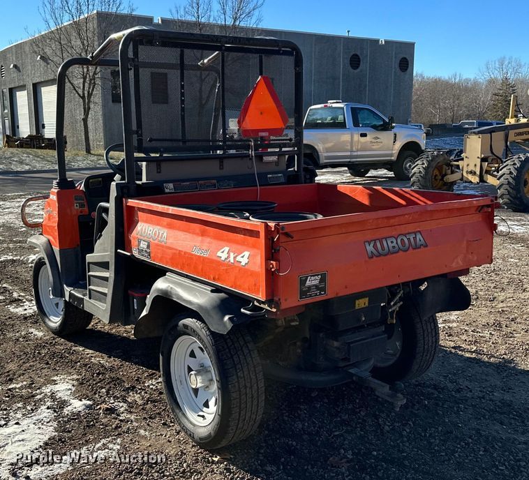 image for item LO9431 Kubota RTV900  utility vehicle