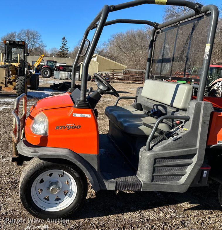 image for item LO9431 Kubota RTV900  utility vehicle