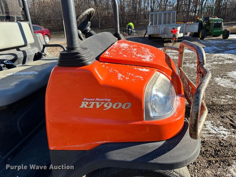 image for item LO9431 Kubota RTV900  utility vehicle