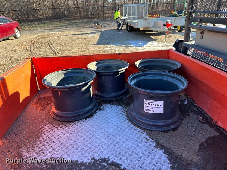 image for item LO9431 Kubota RTV900  utility vehicle