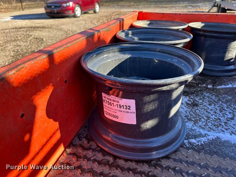 image for item LO9431 Kubota RTV900  utility vehicle