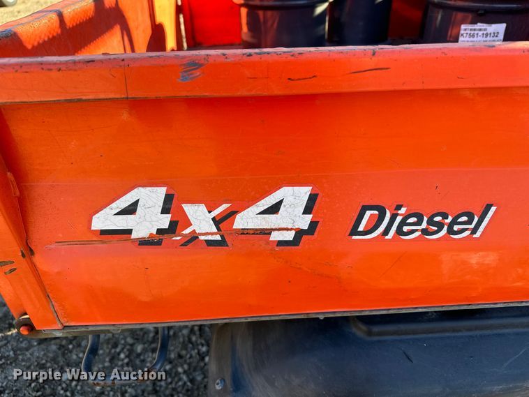 image for item LO9431 Kubota RTV900  utility vehicle