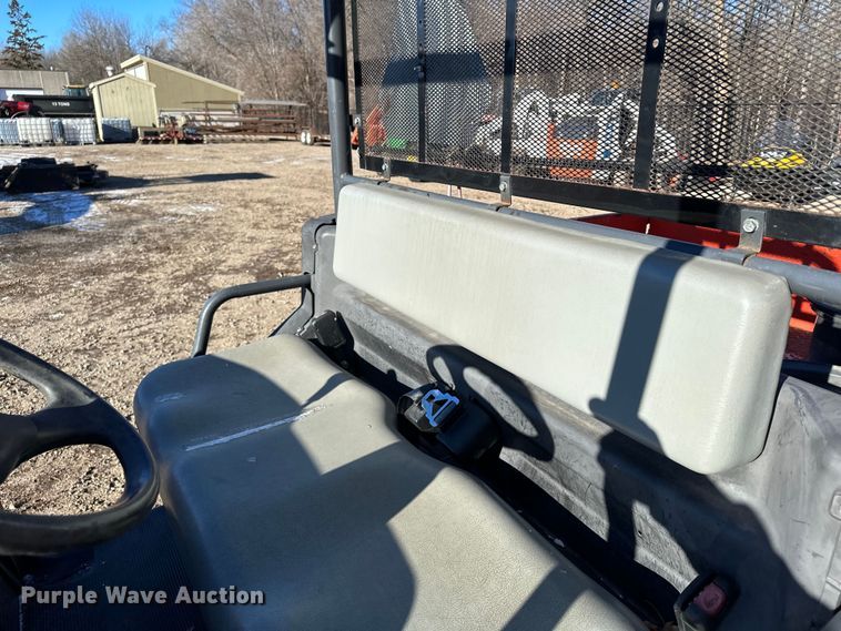 image for item LO9431 Kubota RTV900  utility vehicle